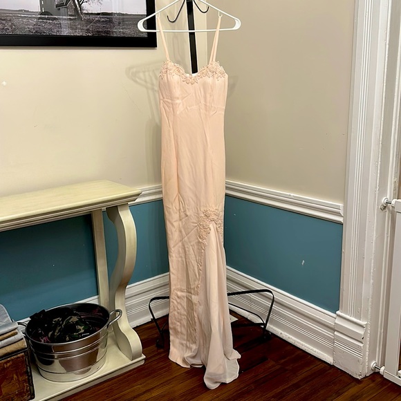 Peach Formal Dress w/ Beautiful Slit - Picture 2 of 7